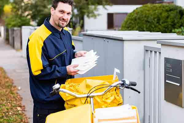 Envoi de la carte grise en lettre suivie remise dans la boîte aux lettres du titulaire par le facteur de La Poste